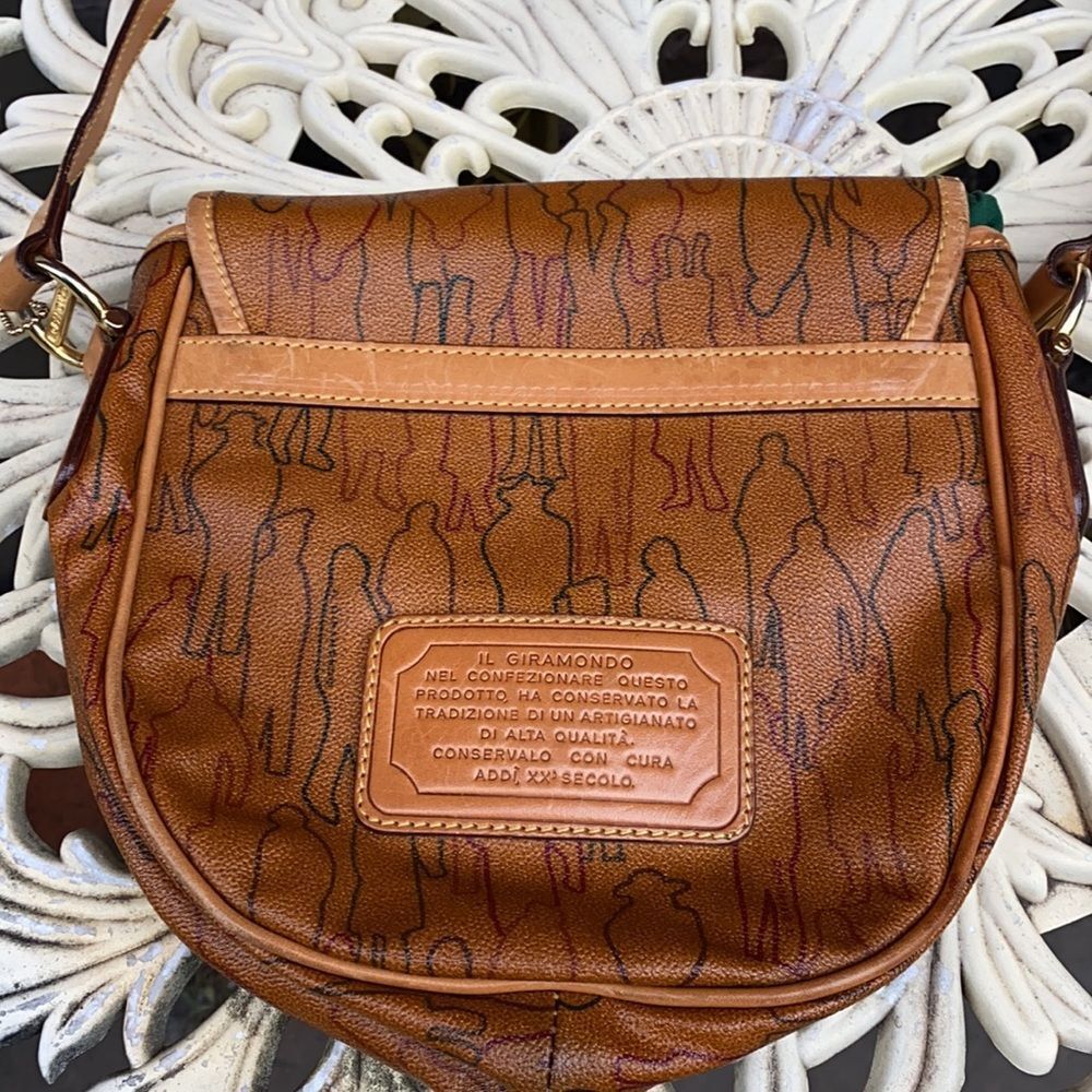 Crossbody - Picture 3 of 6